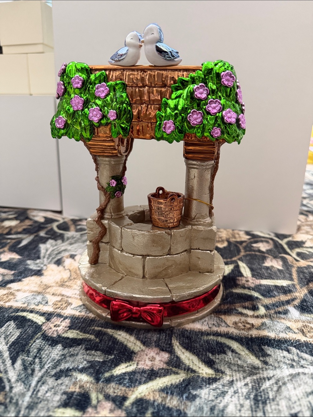 Bath & Body Works Disney Princess Snow White Wishing Well 3-Wick Candle Holder
